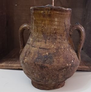 Decorative jagged edge vase